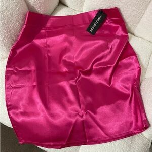 PrettyLittleThing Fuchsia Satin Pencil Skirt